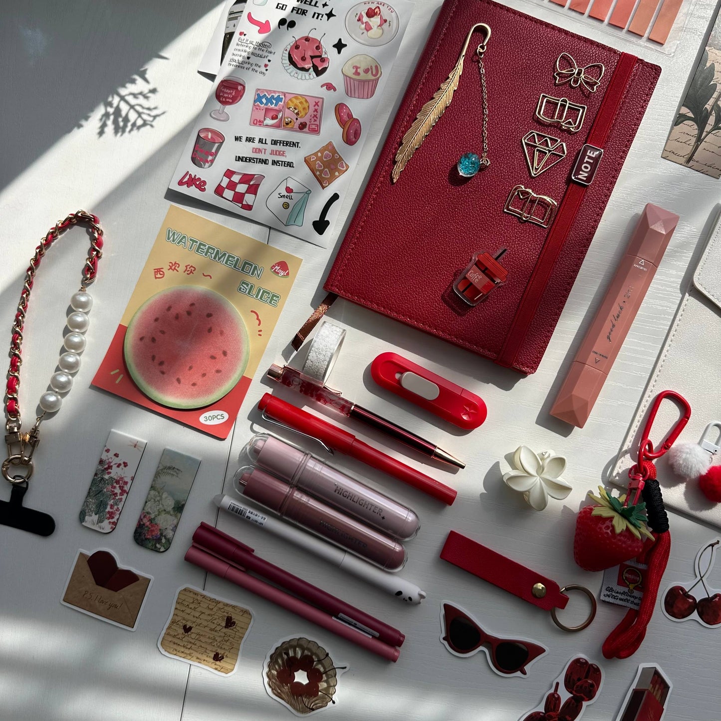 Red and White | Only one bundle